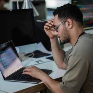 Ofer servicii complete de creare site WordPress – rapid, optimizat și gata de lansare